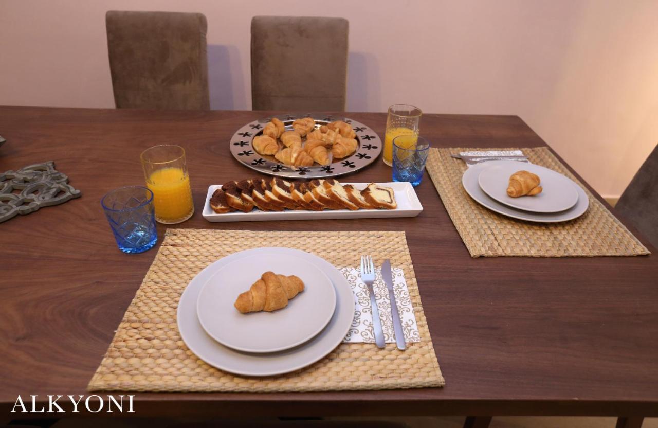 Melma Properties- Alkyoni Apartment By The Sea In 피레아스 외부 사진