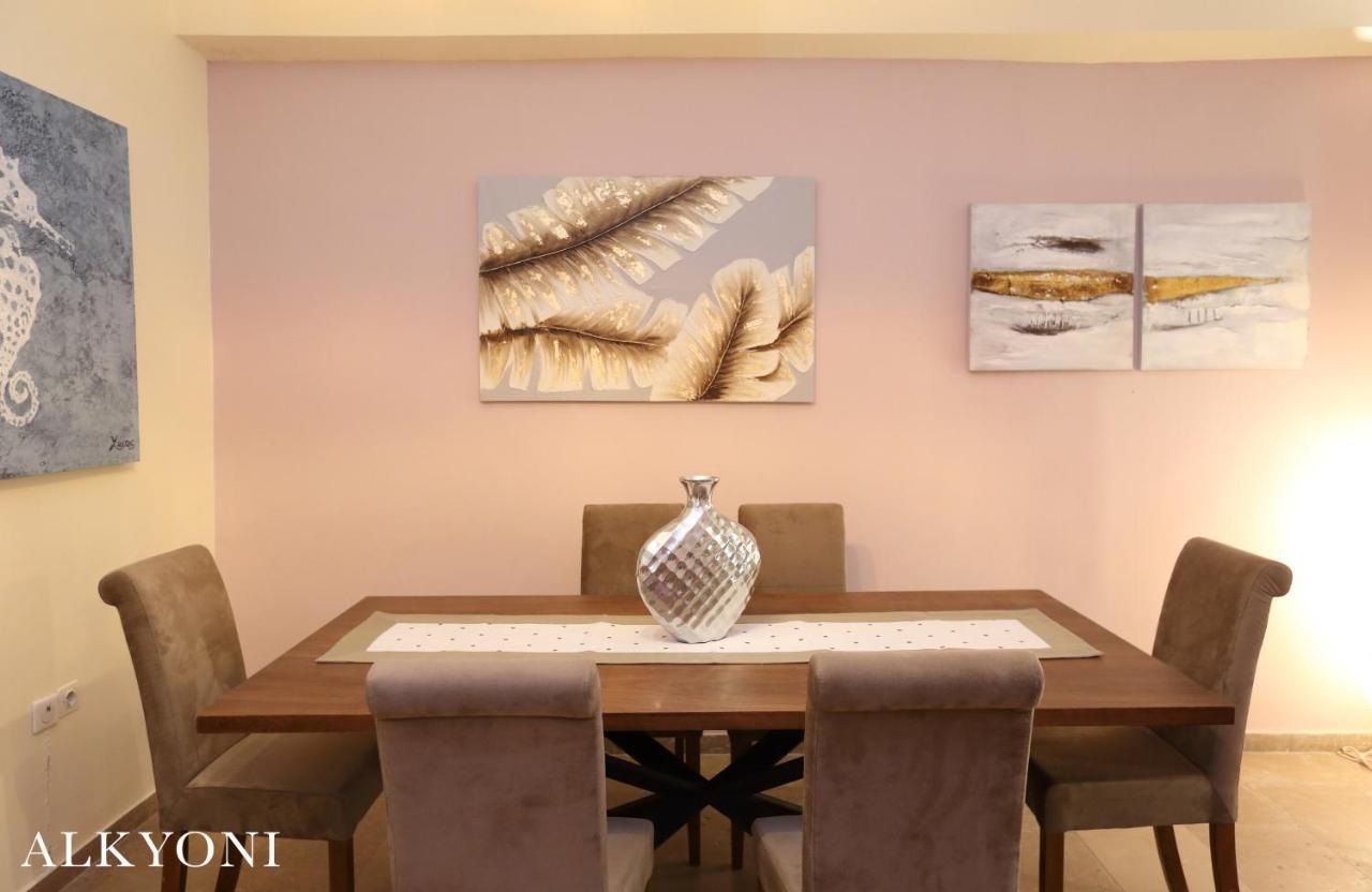 Melma Properties- Alkyoni Apartment By The Sea In 피레아스 외부 사진
