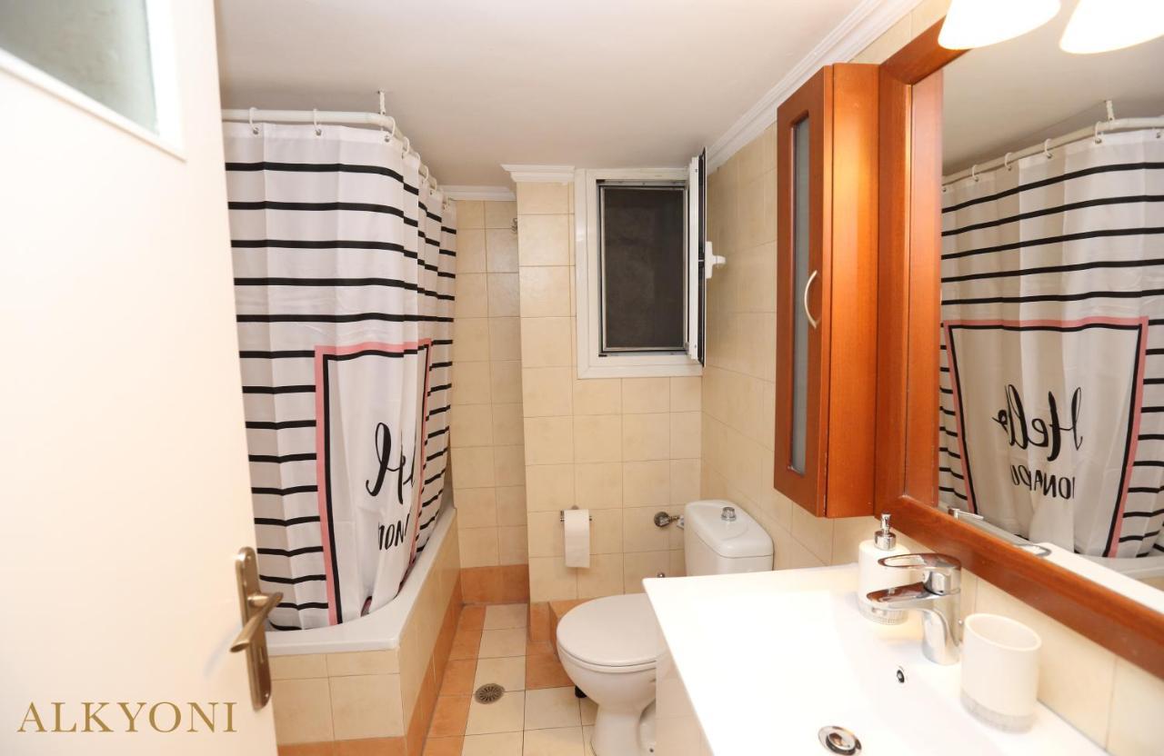 Melma Properties- Alkyoni Apartment By The Sea In 피레아스 외부 사진